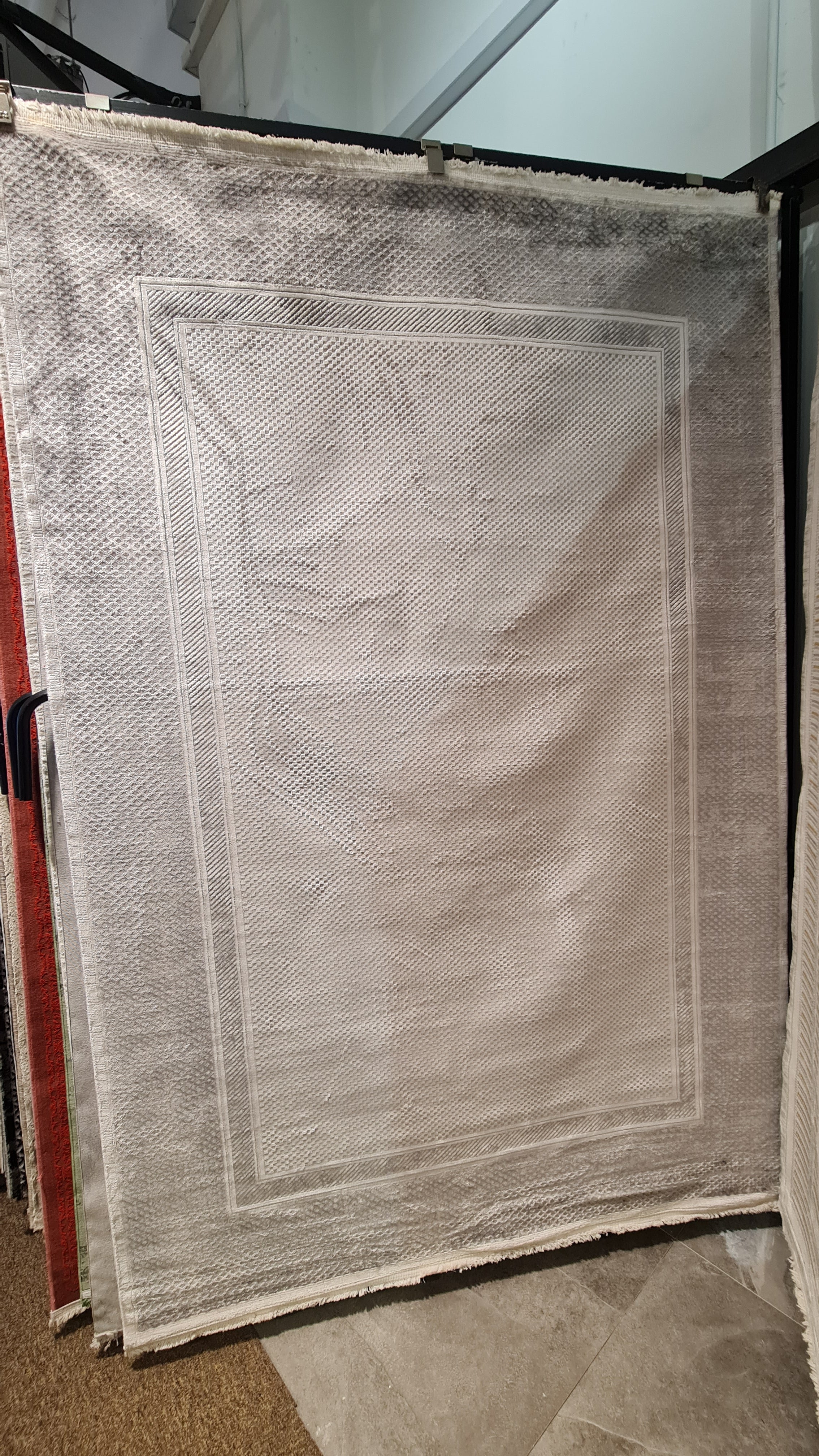 MSA-WHITE-S000A