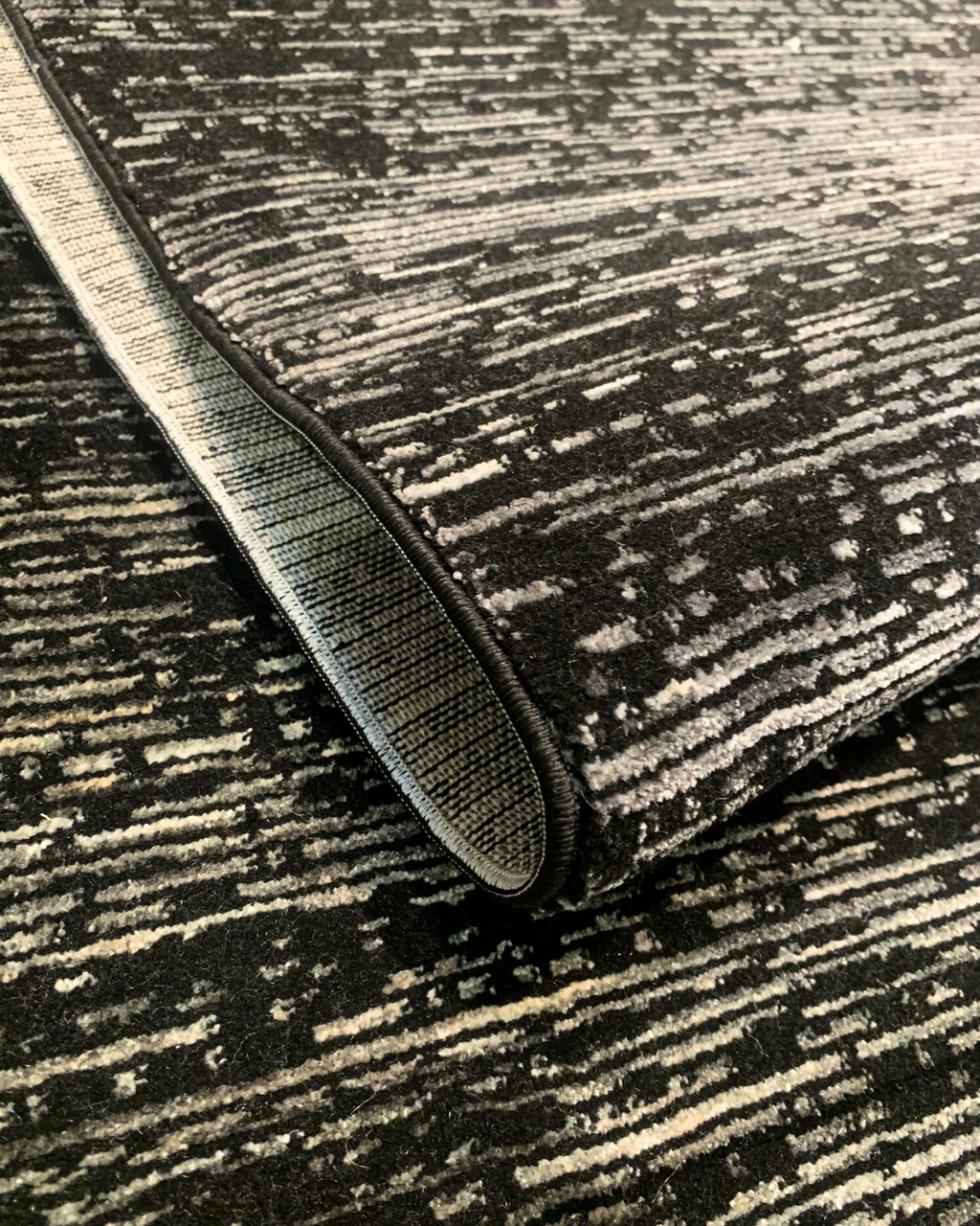 MDE-BLACK-D136A